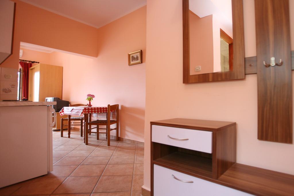 Apartments Neda - Porec South Szoba fotó