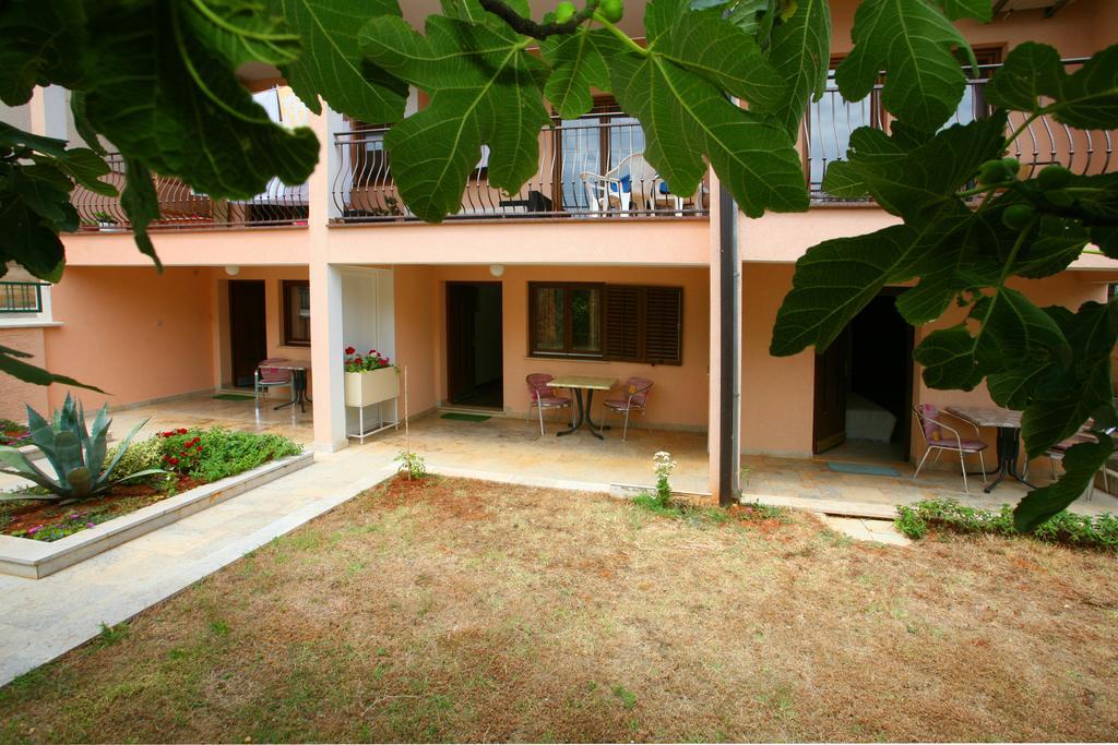 Apartments Neda - Porec South Szoba fotó